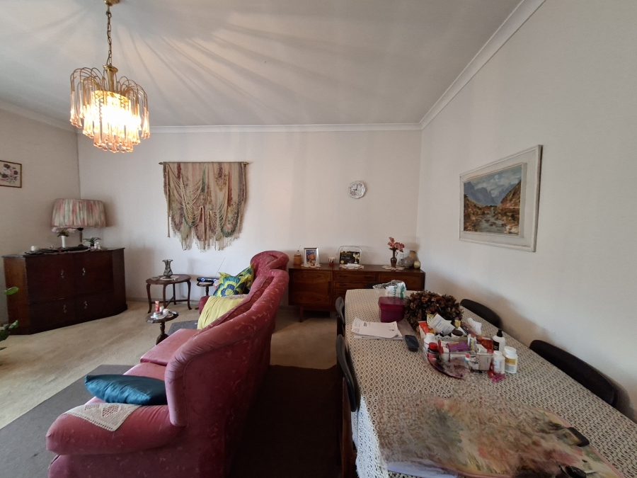 2 Bedroom Property for Sale in Uitenhage Central Eastern Cape